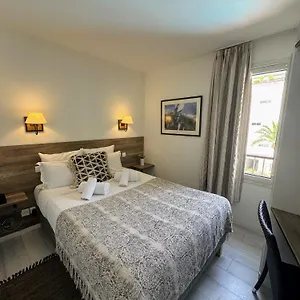 https://appartement-antibes-port.fr-provencehotel.com